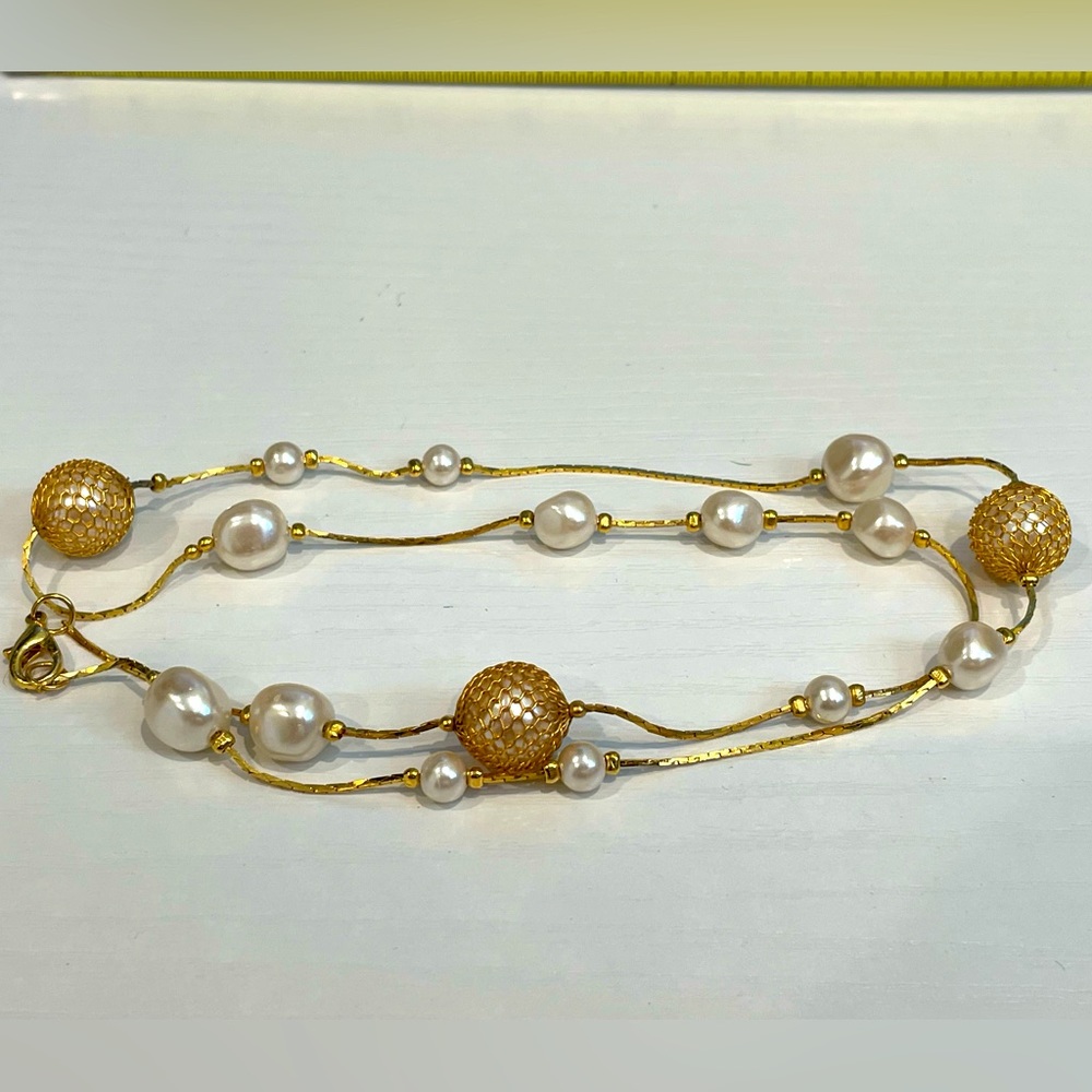 Vintage Gold Tone Choker Necklace  Pearls Costume